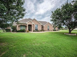 2817 Aston Meadows Dr, Haslet, TX 76052