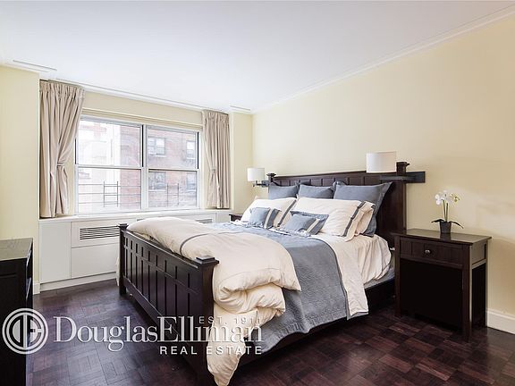 4th image of 300 E 71st St APT 5O