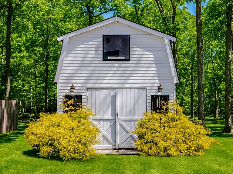 7 Quantuck Bay Ln — Photo 24