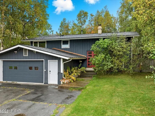 3801 Runestad Cir, Anchorage, AK 99502