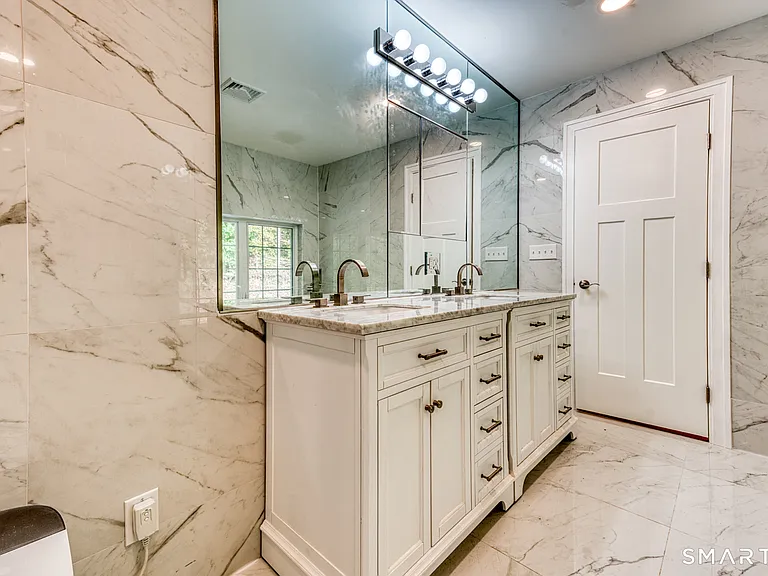 171 Oregon Rd — Photo 32