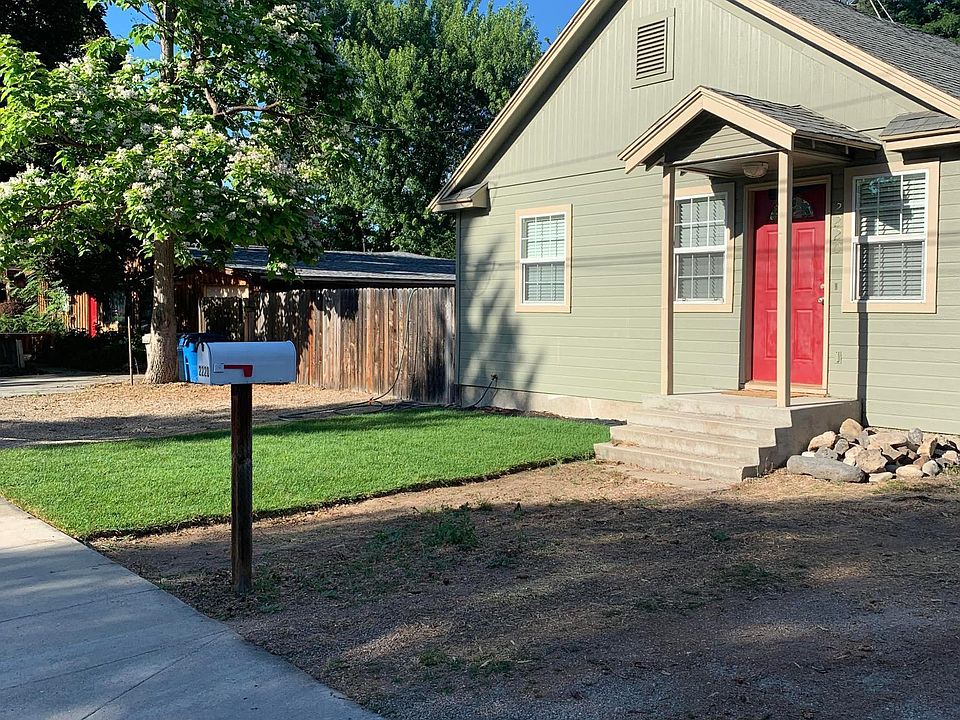 updated front yard photo, new sod laid out in 2020