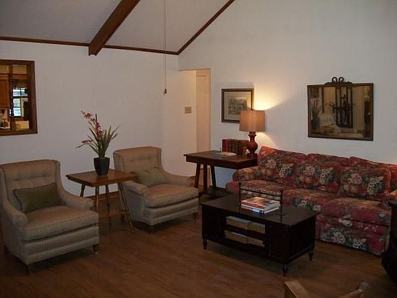 5th image of 125 Leisure Dr