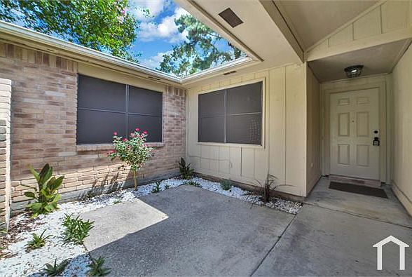1st image of 19722 Oakhall Dr