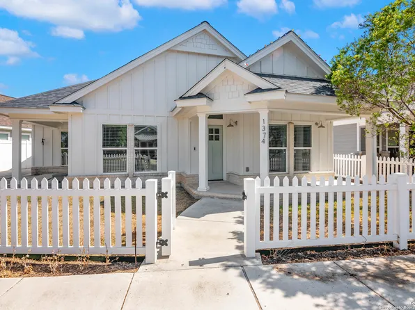 1374 HANZ DR, New Braunfels, TX 78130