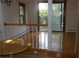 45 Grove St, Branford, CT 06405