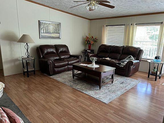 5th image of 1746 Goshen Valley Rd