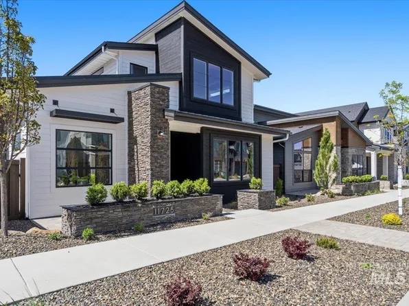 11725 N Rabbitbrush Way, Boise, ID 83714