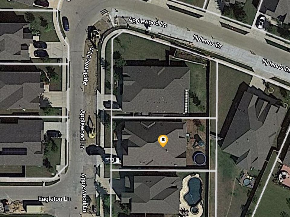 1st image of 3811 Applewood Ln