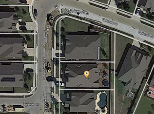 3811 Applewood Ln, Northlake, TX 76226