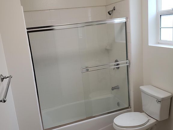 2nd image of 9731 Vesper Ave APT 3