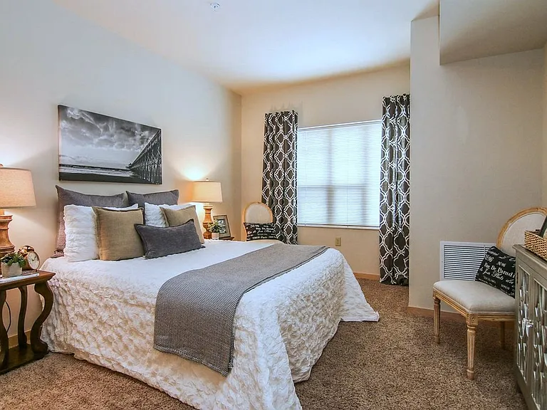 Zander Place — Photo 8