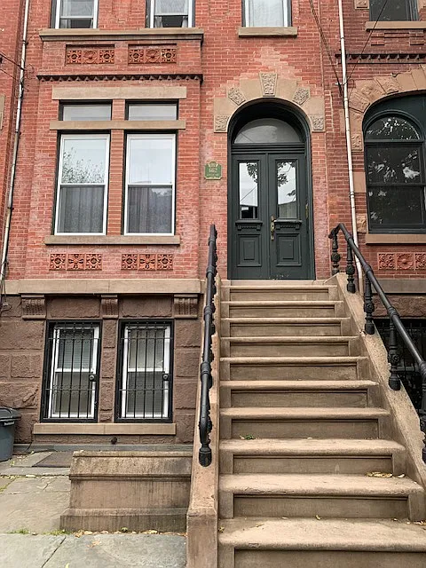 Building Photo - 662 Jersey Ave #3