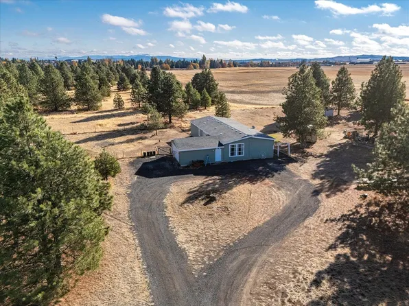 19615 W McFarlane Rd, Spokane, WA 99022
