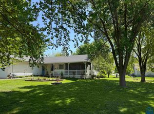 403 13th St, Onawa, IA 51040