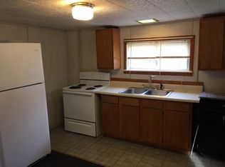 538 1/2 Walnut St, Vandergrift, PA 15690