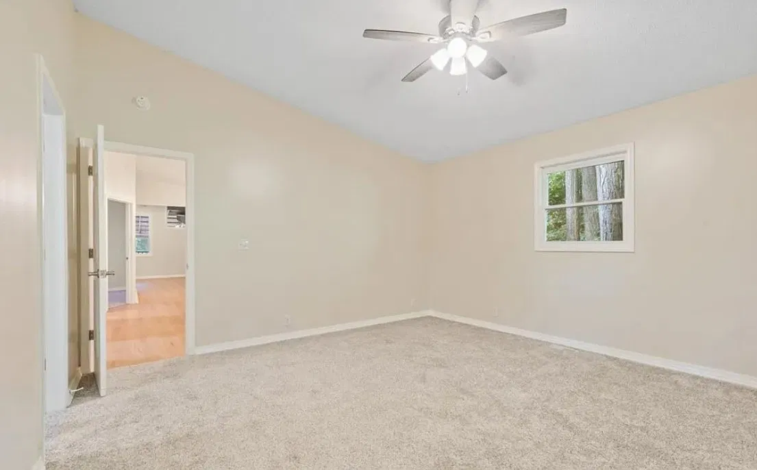 2 bed, 1250 sqft, $1,595 — Photo 4