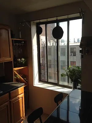 Rented by Bloom Real Estate Group | media 40