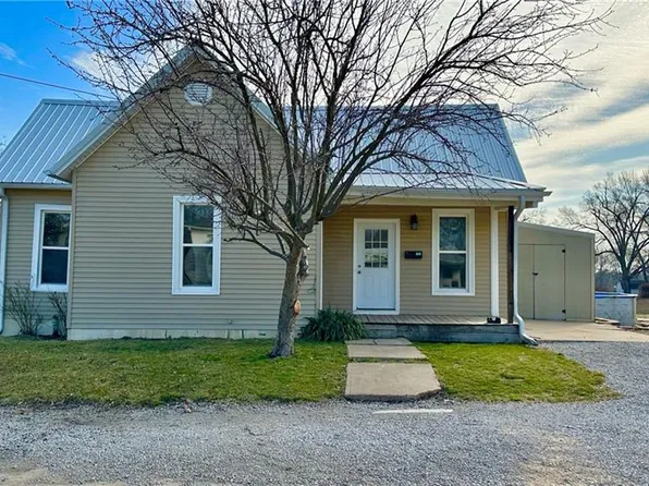 704 E 21st St, Trenton, MO 64683