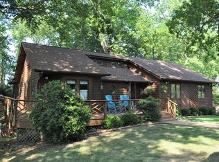 290 Haulover Cir, Montross, VA 22520