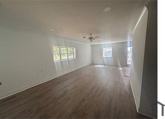 1st image of 4409 S Siwell Rd