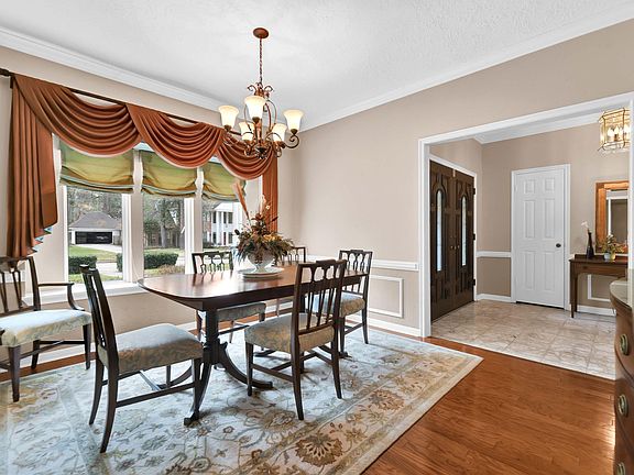 3rd image of 2110 Shady Branch Dr