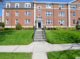 115 2nd St APT B3, Garden City, NY 11530