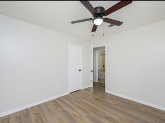 4th image of 2153 Calle De Castelar
