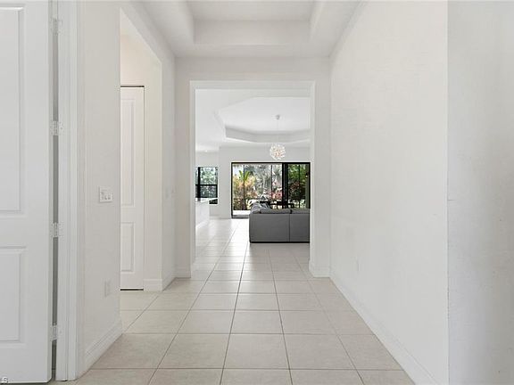 4th image of 4715 Kensington CIR