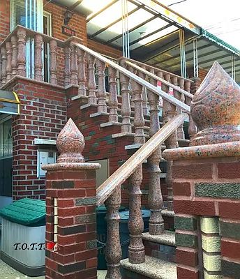 2nd image of 1416 E 100th St