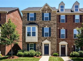 1944 Georgetown Dr, Sewickley, PA 15143