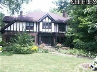 2945 Fairfax Rd, Cleveland Heights, OH 44118