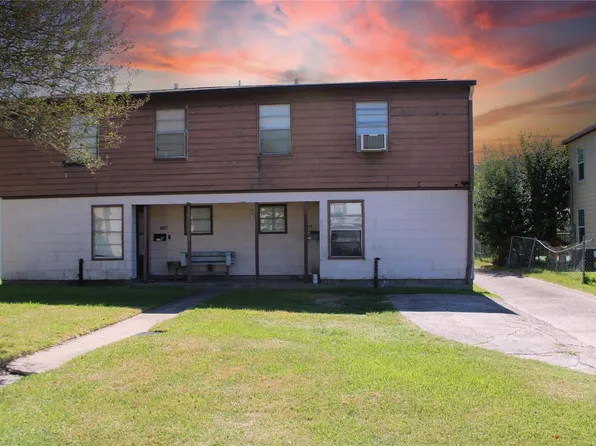 1209 6th Ave N, Texas City, TX 77590