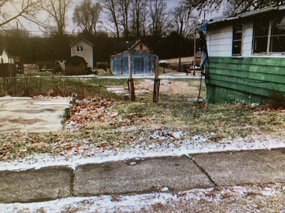 2nd image of 395 Seroco Ave