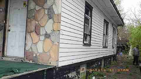 7407 Elmhurst
