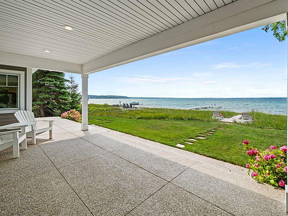 2nd image of 6557 Deepwater Point Rd