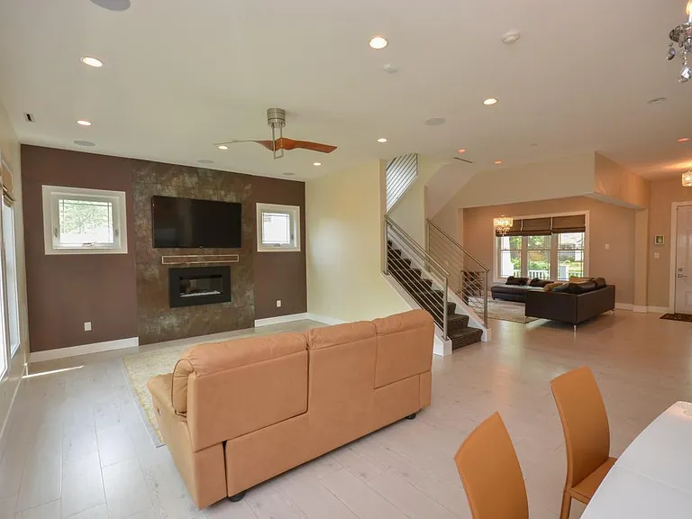 10023 Clue Dr — Photo 34