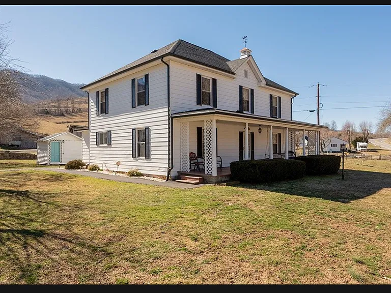 7008 Clear Fork Creek Rd — Photo 2