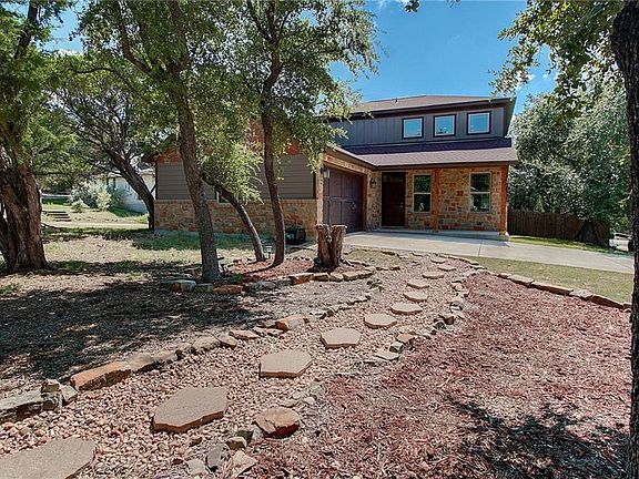 3rd image of 303 Firestone Cir