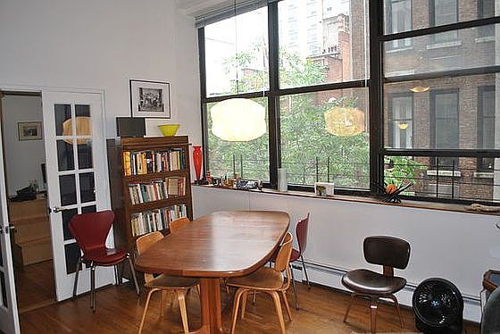 4th image of 333 E 14th St APT 4B