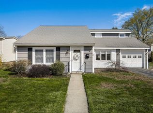 27 Nashua St, Ayer, MA 01432