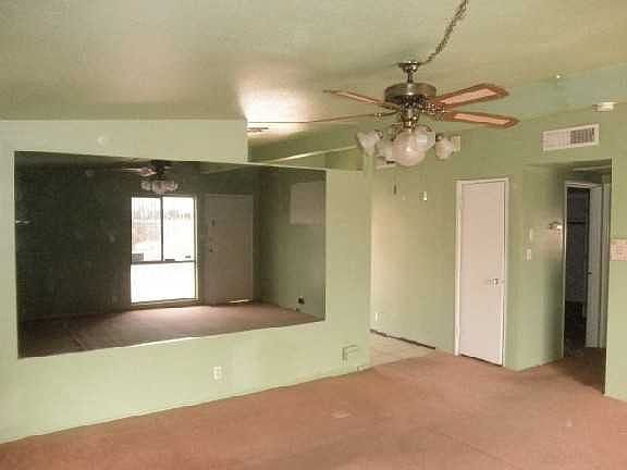 2nd image of 2765 Burnham Ave
