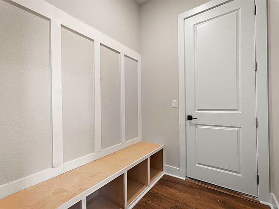 2nd image of 36257 Sugar Ct