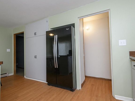 4th image of 414 Prospect AVENUE