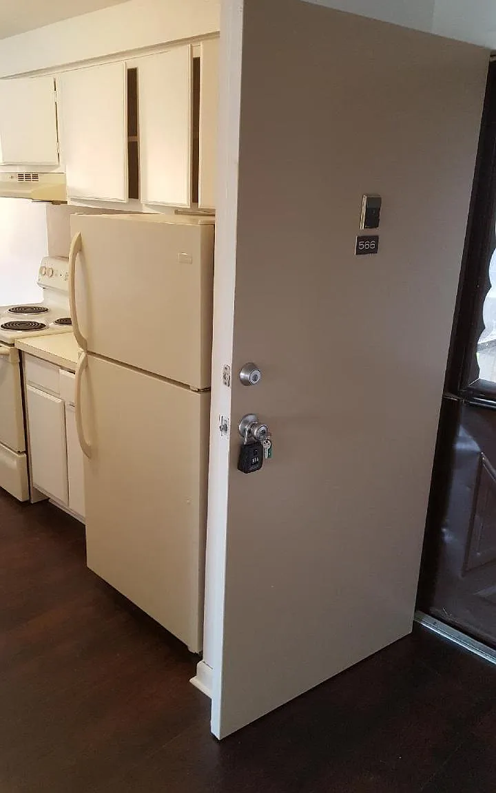 2 bed, 900 sqft, $1,200 — Photo 3
