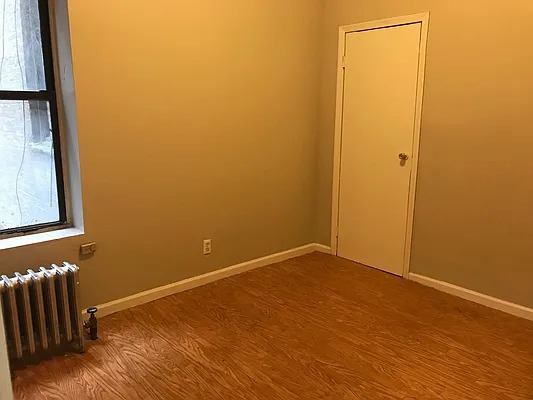 Rented by WIRE International Realty | media 9