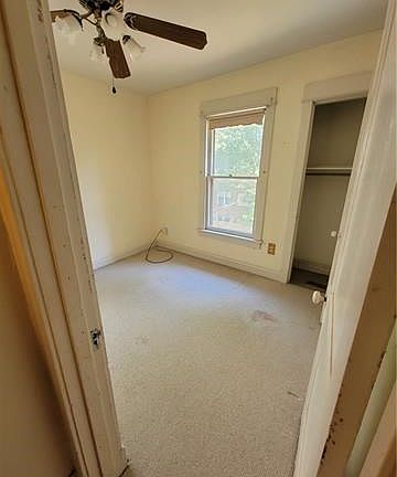 4th image of 806 E 41st St