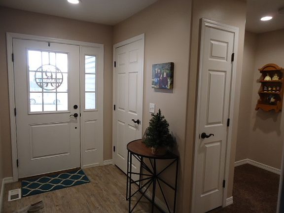 2nd image of 252 Horseshoe Dr