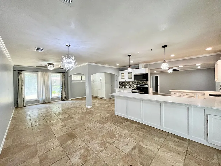 830 Blackburn St — Photo 15