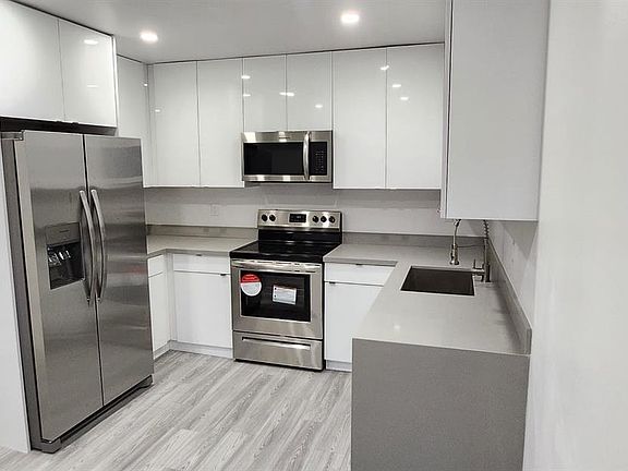 3rd image of 4953 Alder Dr APT D